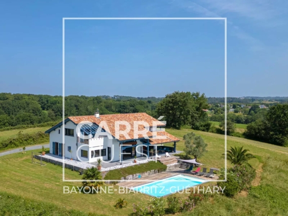 MAISON VENTE AHETZE 64210 - SURFACE 260M2 - REF 3650 Photo 1