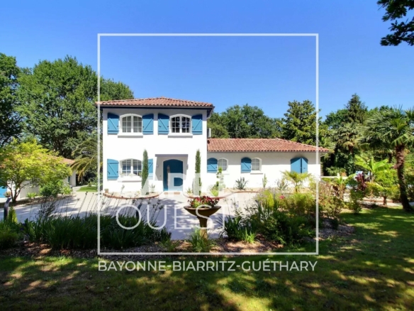 MAISON VENTE ARCANGUES 64200 - SURFACE 200M2 - REF 3600 Photo 1