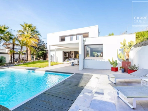 MAISON VENTE ANGLET 64600 - SURFACE 145M2 - REF 3631 Photo 1