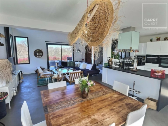 MAISON VENTE ARBONNE 64210 - SURFACE 160M2 - REF 3648 Photo 1
