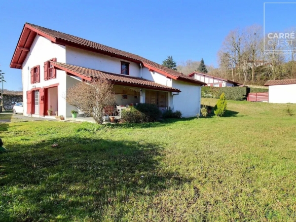MAISON VENTE BRISCOUS 64240 - SURFACE 167M2 - REF 3641 Photo 1