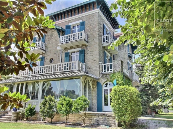 MAISON VENTE BAYONNE 64100 - SURFACE 342M2 - REF 3464 Photo 1