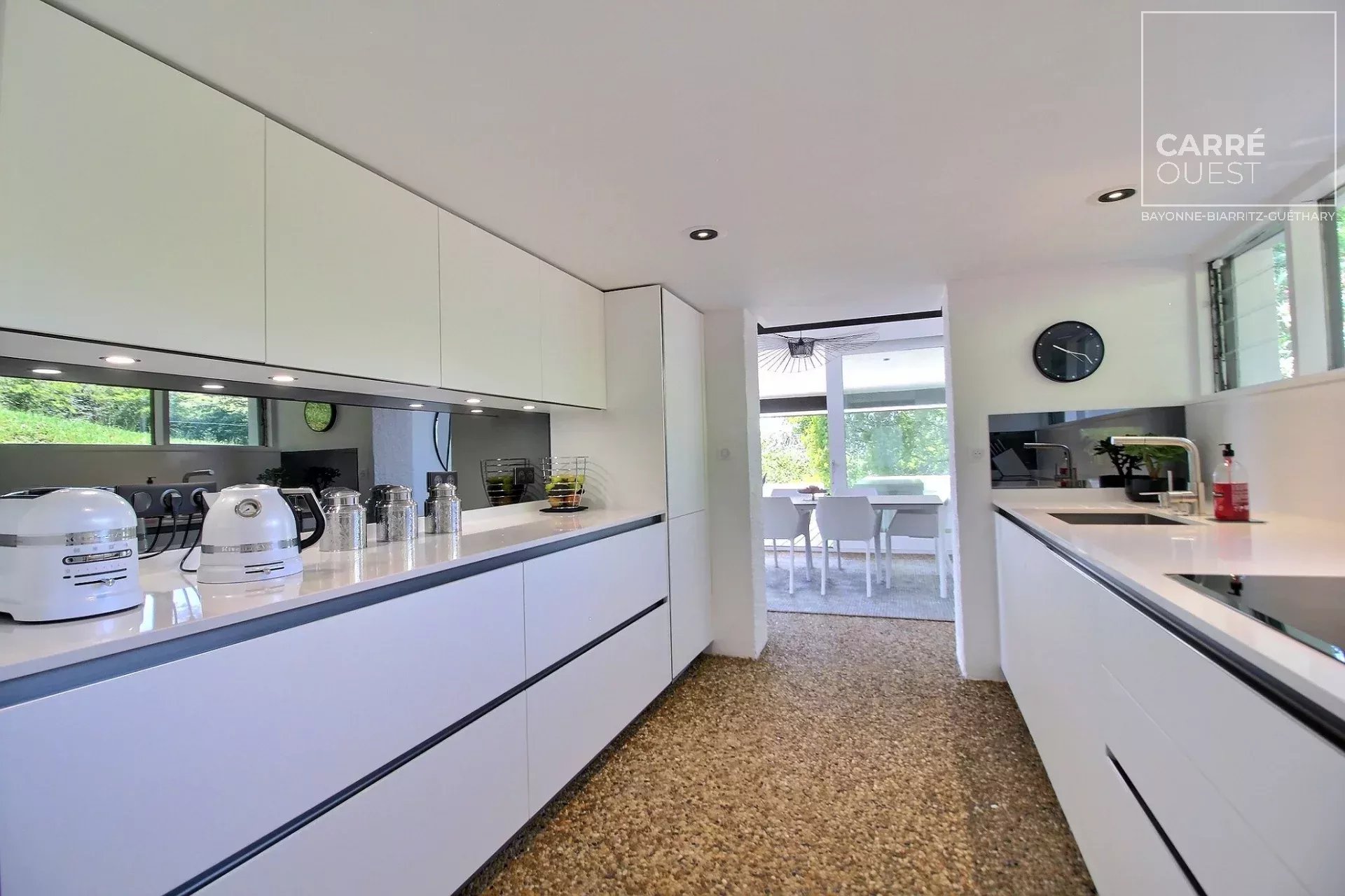 MAISON VENTE VILLEFRANQUE 64990 - SURFACE 280M2 - REF 3549 Photo 8