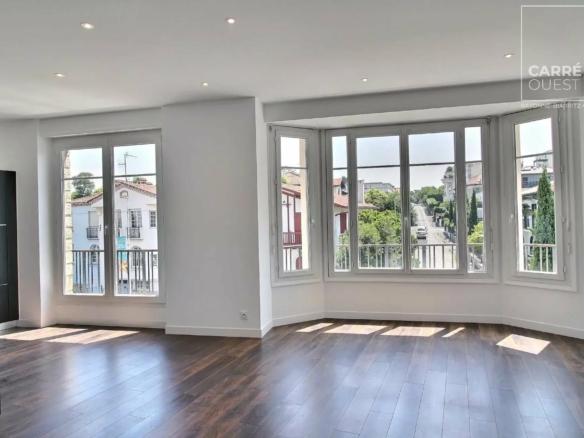 APPARTEMENT VENTE BAYONNE 64100 - SURFACE 100M2 - REF 3652 Photo 1