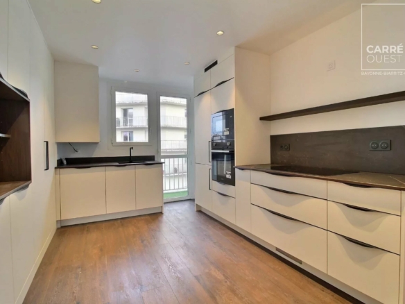 APPARTEMENT VENTE BIARRITZ 64200 - SURFACE 77M2 - REF BP035 Photo 1