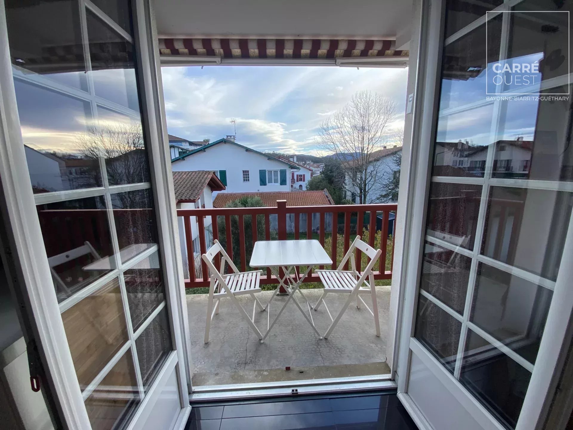 APPARTEMENT VENTE URRUGNE 64122 – SURFACE 34M2 – REF 3695 Photo 3 APPARTEMENT VENTE URRUGNE 64122 - SURFACE 34M2 - REF 3695 Photo 3