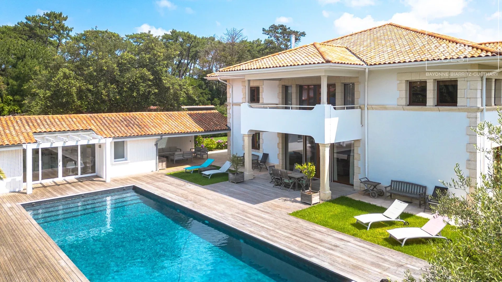 MAISON VENTE ANGLET 64600 – SURFACE 500M2 – REF 3676 Photo 3 MAISON VENTE ANGLET 64600 - SURFACE 500M2 - REF 3676 Photo 3