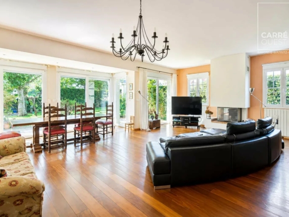 MAISON VENTE BIARRITZ 64200 - SURFACE 270M2 - REF 3690 Photo 1