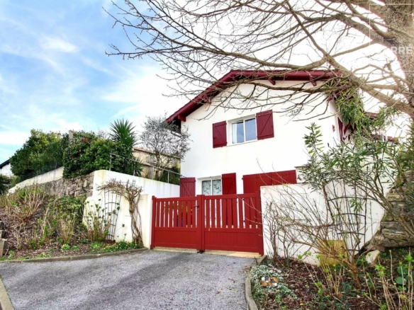 MAISON VENTE GUÉTHARY 64210 - SURFACE 110M2 - REF 3698 Photo 1